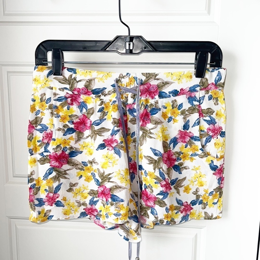 Zara Trafaluc Floral Shorts
